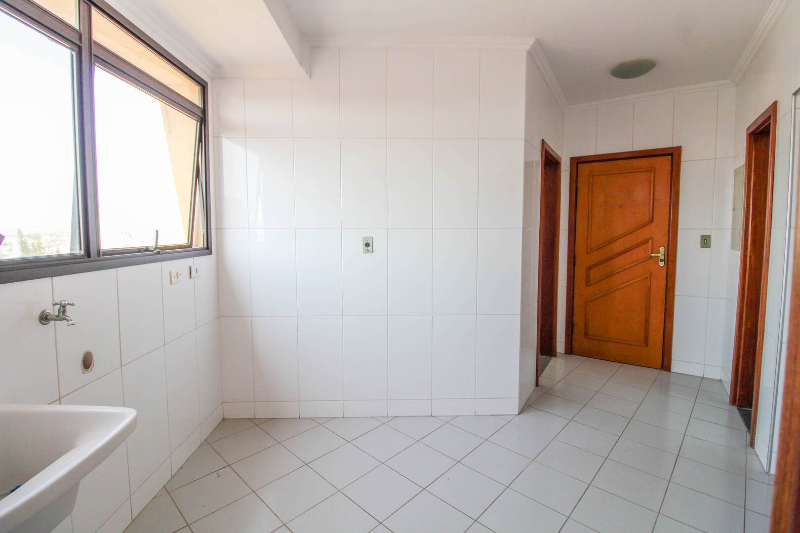 Apartamento à venda e aluguel com 3 quartos, 167m² - Foto 4