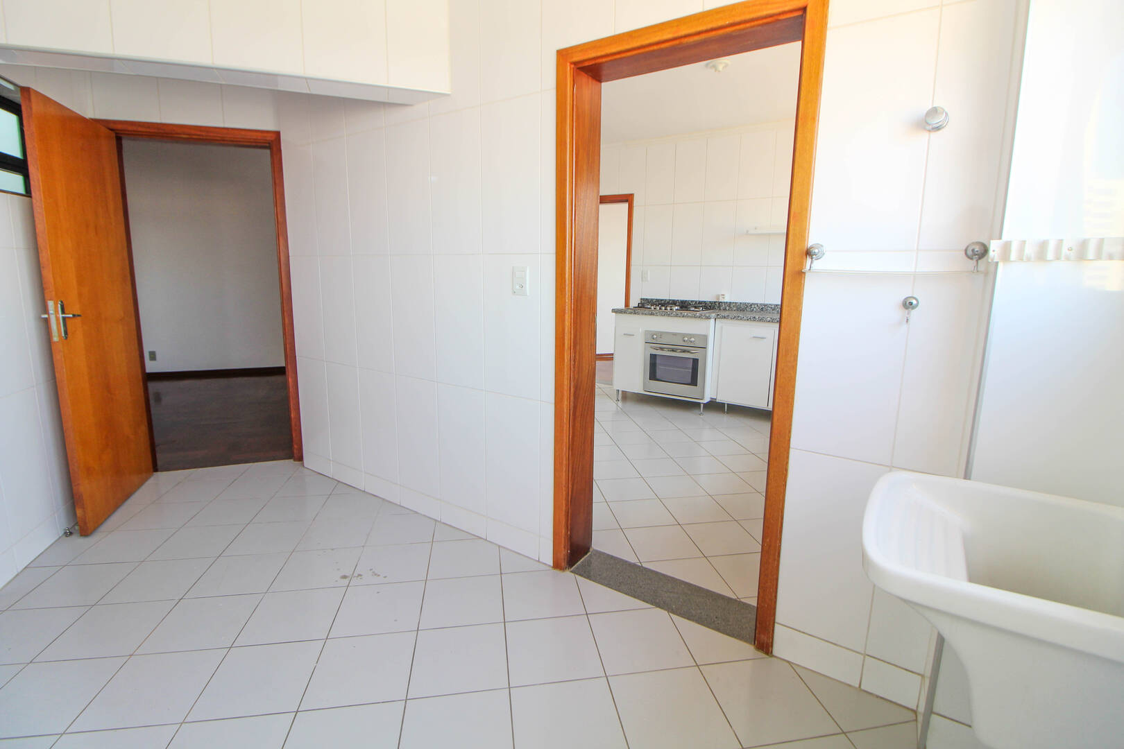 Apartamento à venda e aluguel com 3 quartos, 167m² - Foto 6