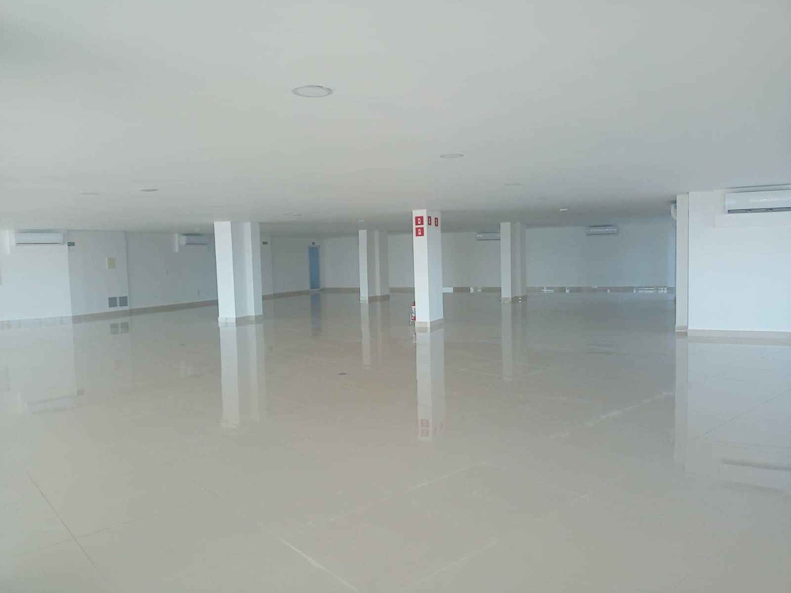 Prédio Inteiro para alugar, 700m² - Foto 12