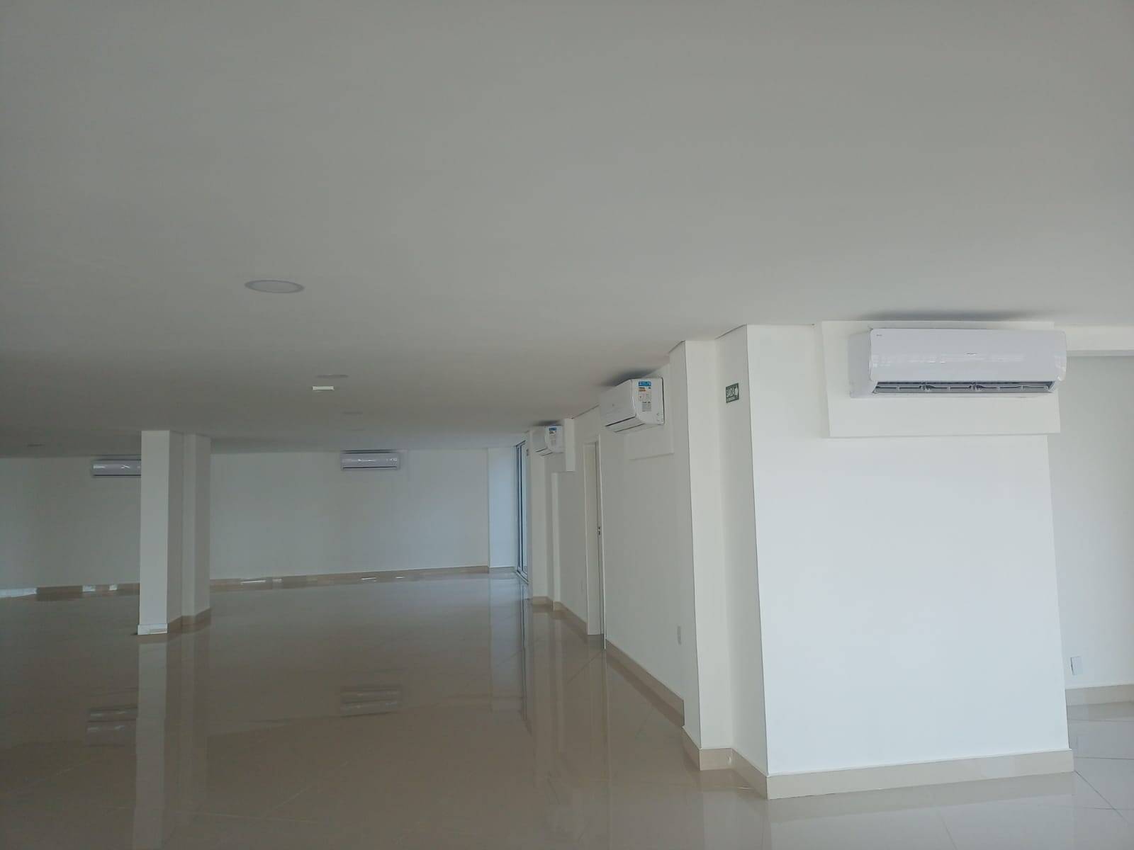 Prédio Inteiro para alugar, 700m² - Foto 18