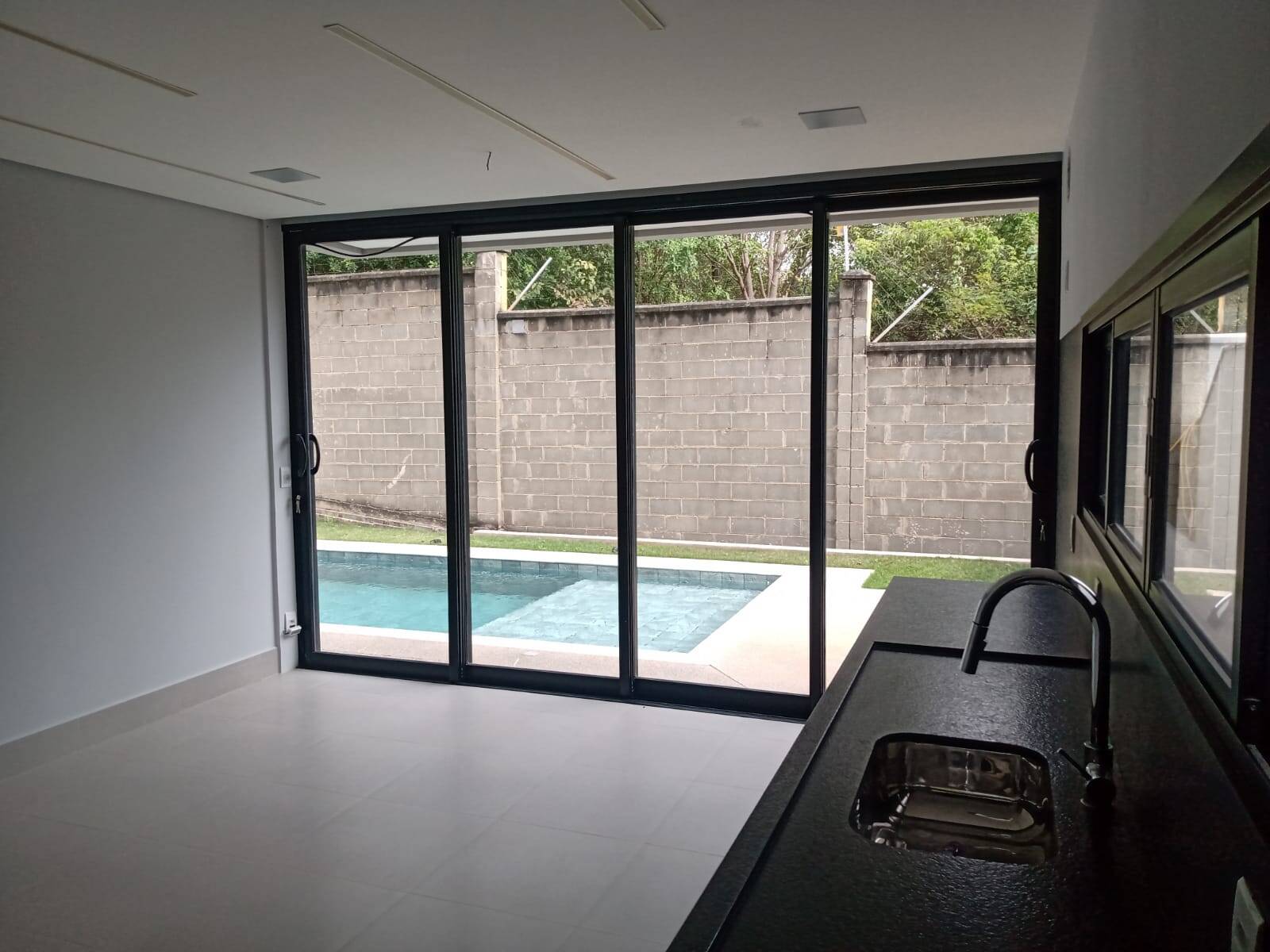 Casa à venda e aluguel com 4 quartos, 340m² - Foto 89