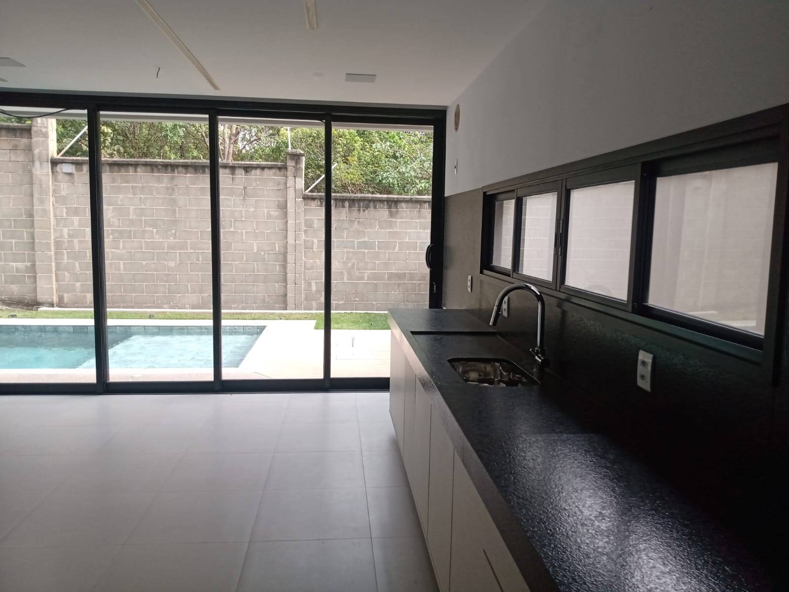 Casa à venda e aluguel com 4 quartos, 340m² - Foto 100