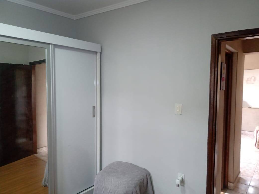 Casa à venda com 2 quartos, 167m² - Foto 17