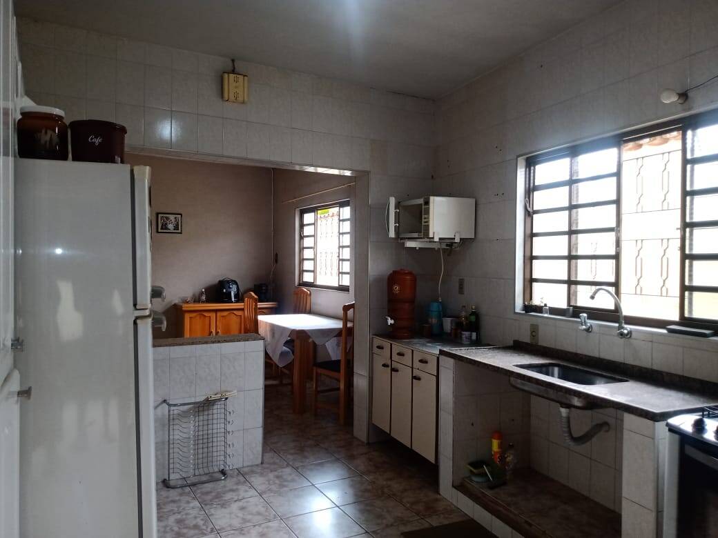 Casa à venda com 2 quartos, 167m² - Foto 64