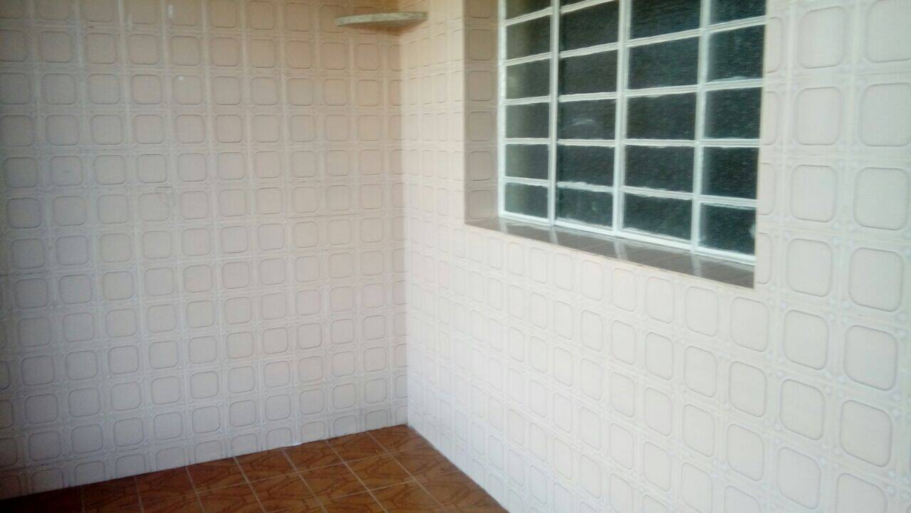 Casa à venda com 3 quartos, 176m² - Foto 2