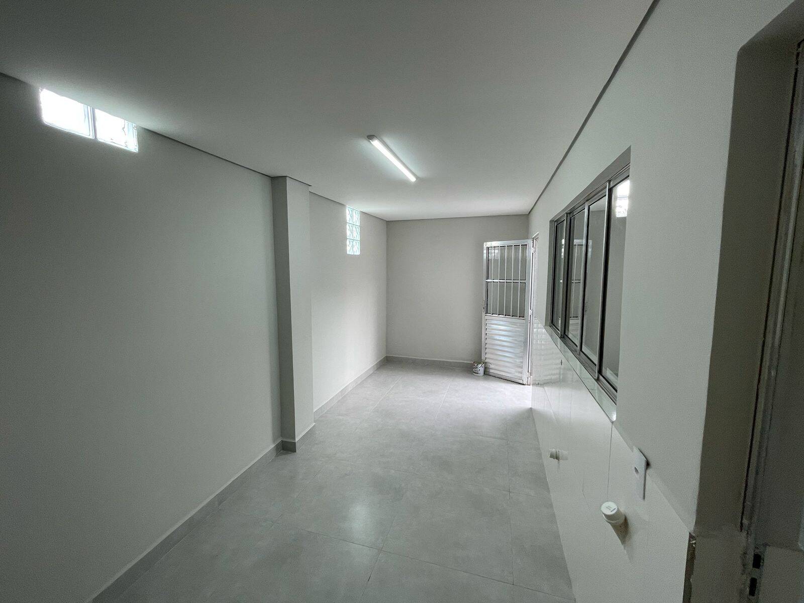 Casa à venda com 3 quartos, 128m² - Foto 27