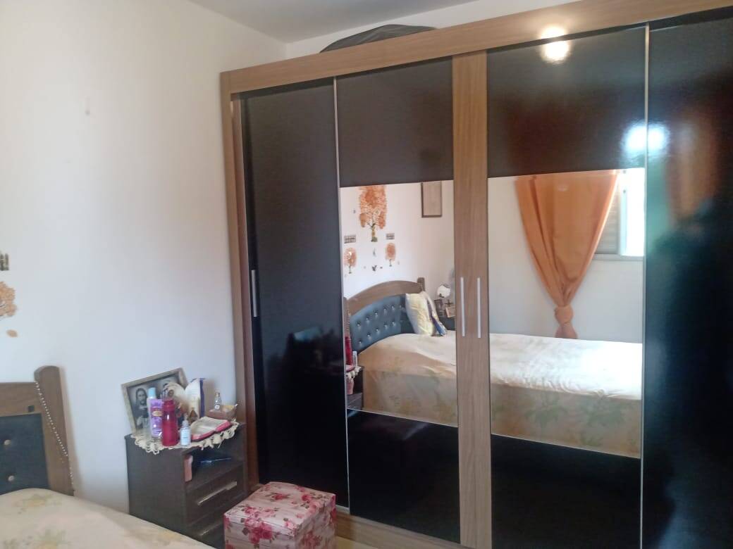 Apartamento à venda com 2 quartos, 48m² - Foto 3